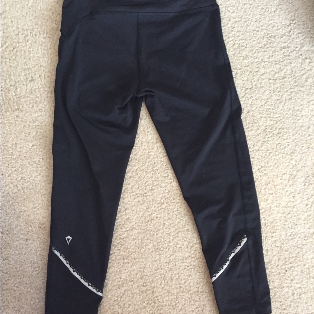 Ivivva 3/4 Leggings